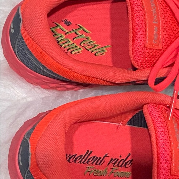 New Balance sneaker - Picture 3 of 3